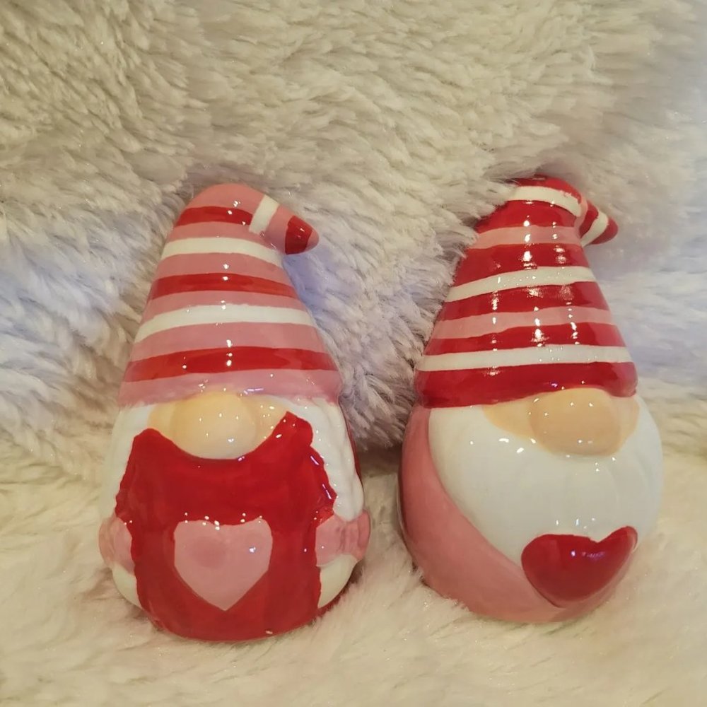 Ceramic Gnome Valentine Salt and Pepper Shaker Set New
